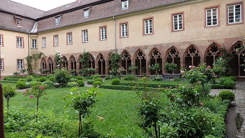 Kreuzgang ehemalige Klosterkirche der Augustinereremiten Landau