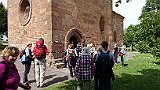 215-68 Wandern 30.5.2015 Samstagspilgern, 4. Etappe Landau - Klingenmünster, Nikolauskapelle Klingenmünster, Pilger.JPG