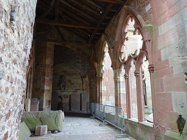 Wissembourg, Stiftskirche St. Peter und Paul, Kreuzgang