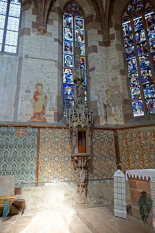 Walbourg, Église St. Walburga, Turm der Eucharistie (18.Jh.), Wandmalereien