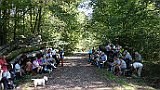 226-30 Wandern 29.8.15 Samstagspilgern Soultz s.F - Haguenau, Pilgerpause.JPG