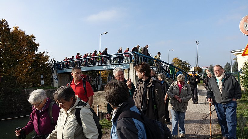 Pilger am Rhein-Marne-Kanal