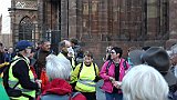 235-80 Wandern 31.10.15 Samstagspilgern Vendenheim - Strasbourg, Pilgerabschied vor Liebfrauenmünster Straßburg.mp4